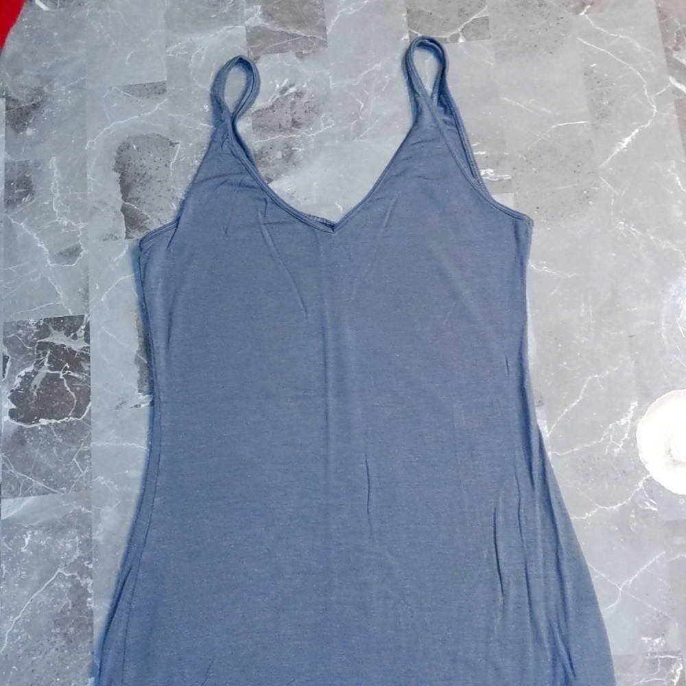 Reversible grey tank
